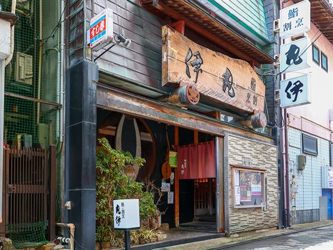 鮨・割烹 丸伊